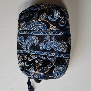 Vera Bradley Zip Domed Cosmetic Bag Windsor Navy Waterprood Lined Travel